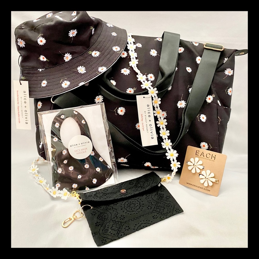 Alice + Olivia Daisy Print Set + Accessories Set NWT!